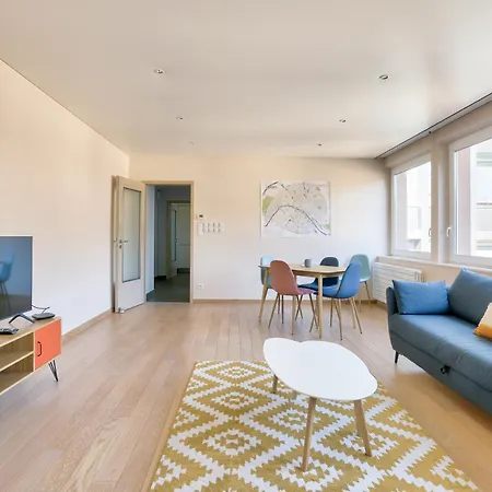 Apartment Spacieux Au Coeur De Straßburg
