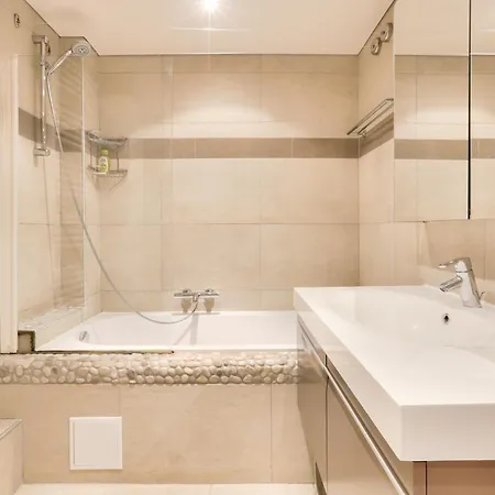 Spacieux Au Coeur De Appartamento